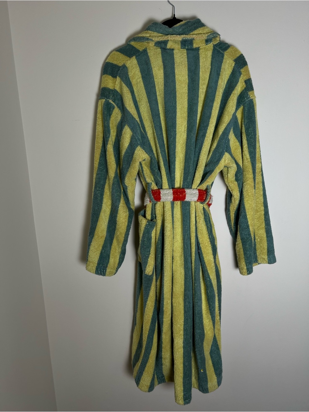 Dusen Dusen Robe - Picture 4 of 6
